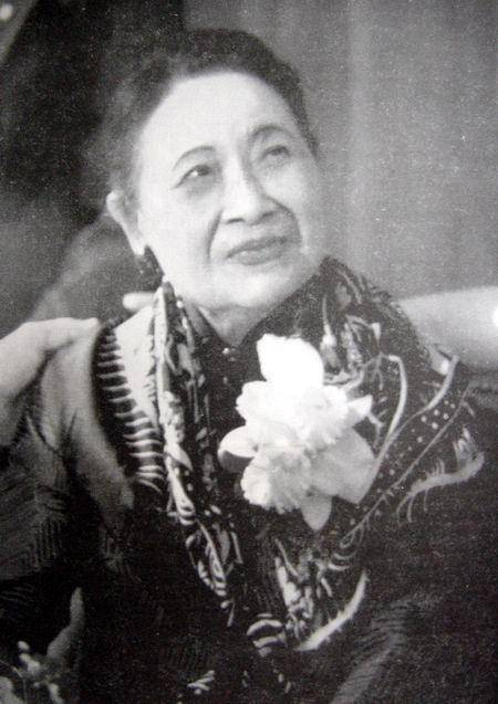 宋美龄-中华民国前第一夫人、蒋介石的第四任妻子